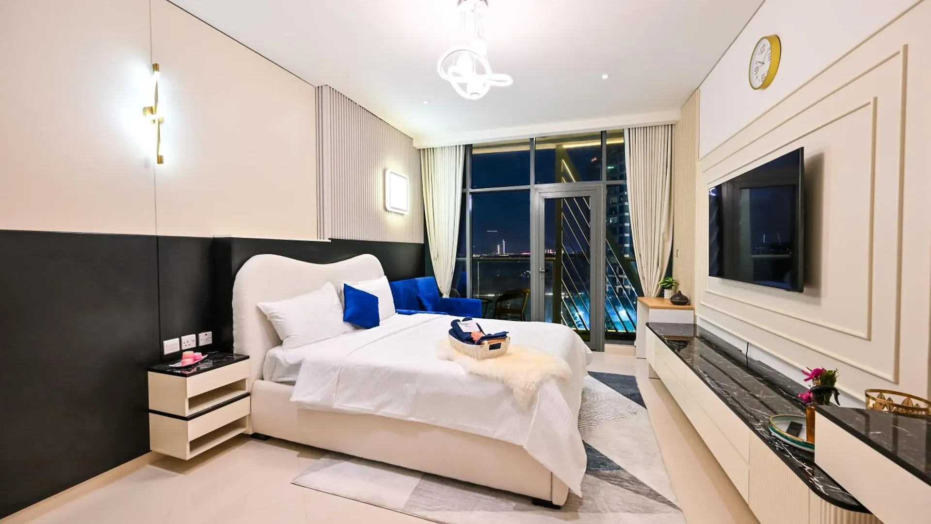 Luxury Studio - Sea View, Beach Access & Infinity Pool - Seven Palm Residences Dubai 0*,  Birleşik Arap Emirlikleri